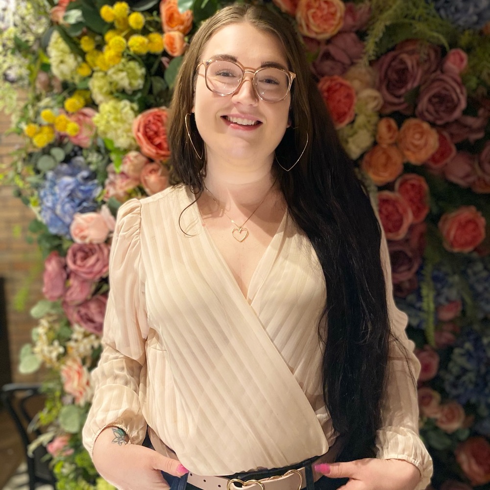 Meet your Posher, Dela